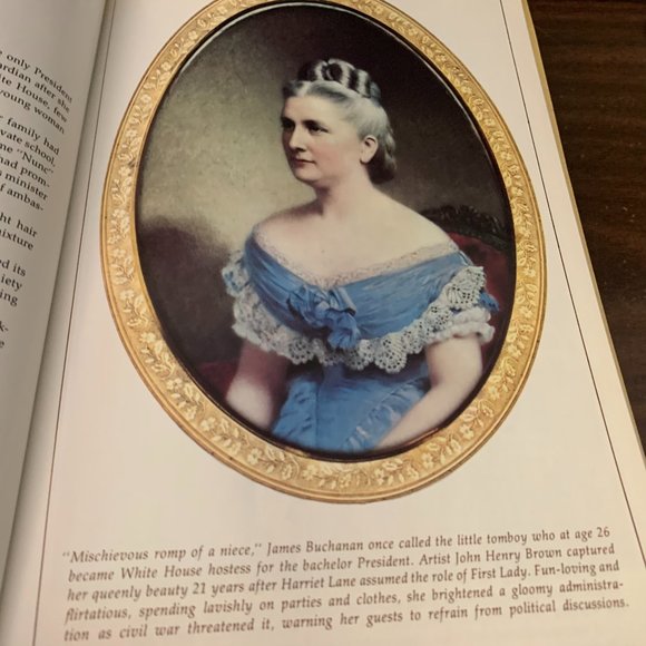 4 pack Women's History books - Picture 9 of 13